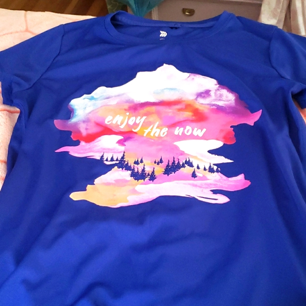 Short sleeve shirt